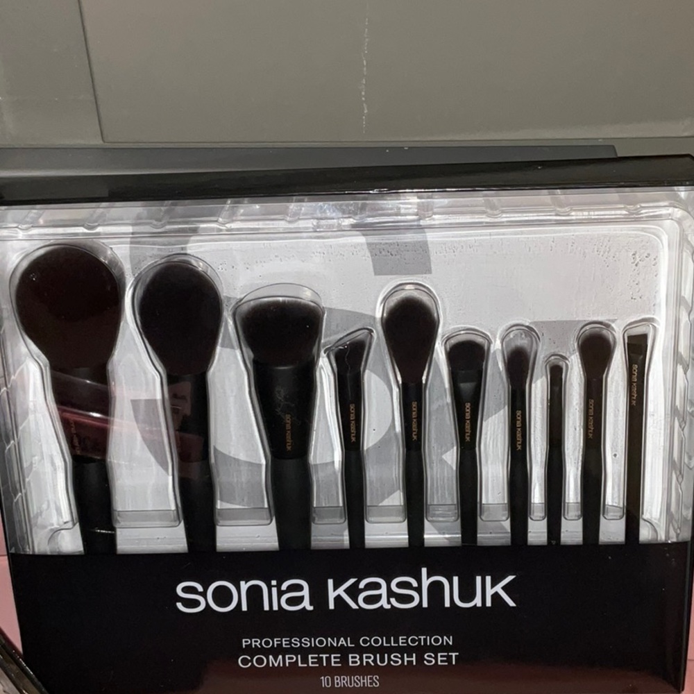 Sonia Kashuk Professional Brush Set of-10 (Matte Black)